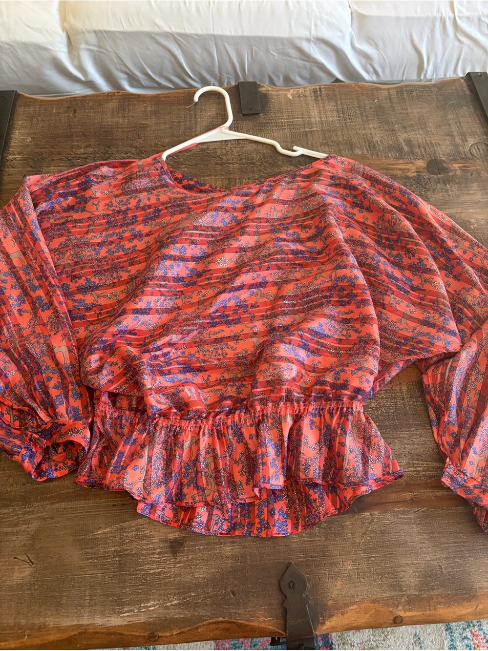Free people Women's Red Floral Ruffle Hem Blouse Sz Xs